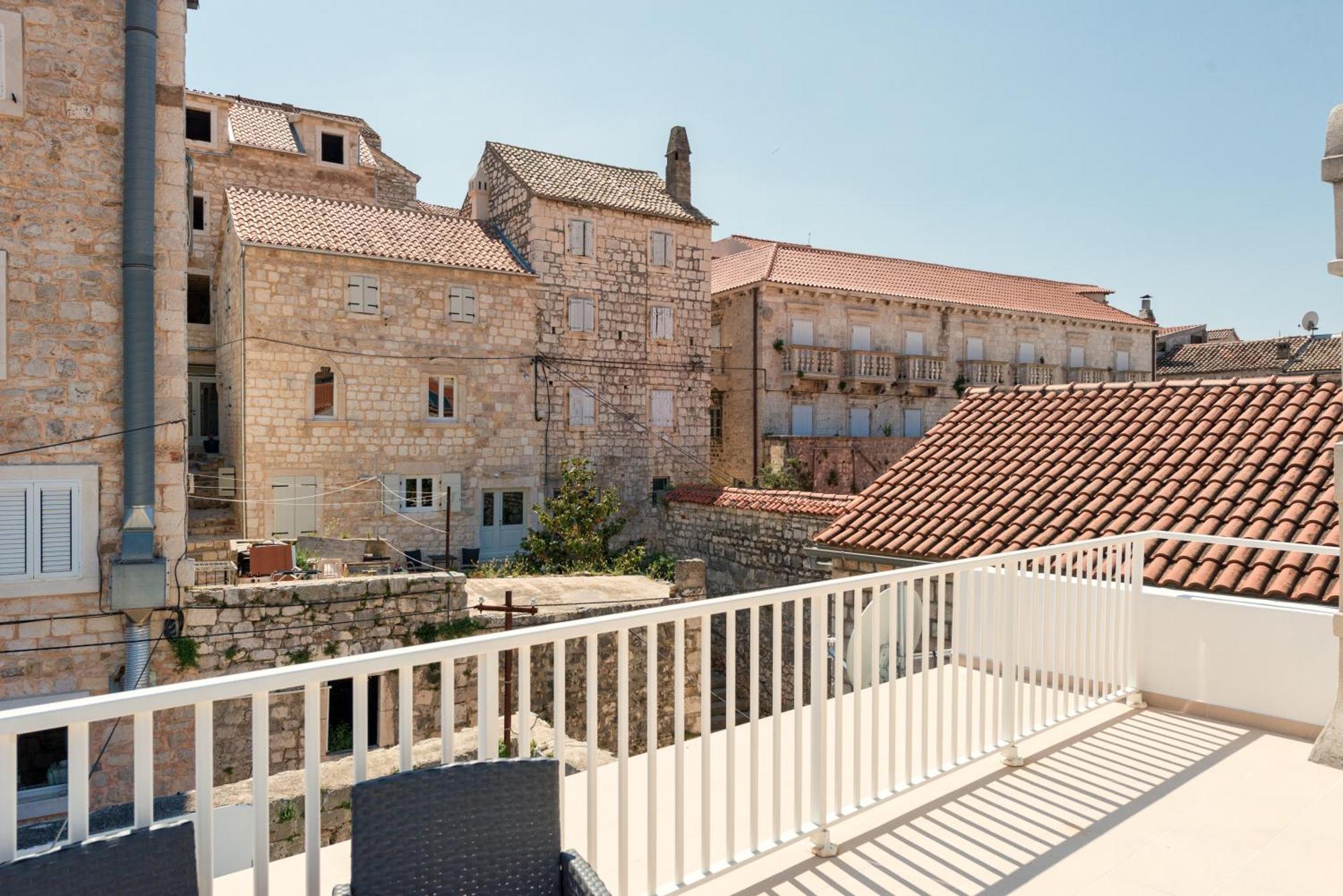 Apartments Villa Tudor Hvar Town Exterior photo