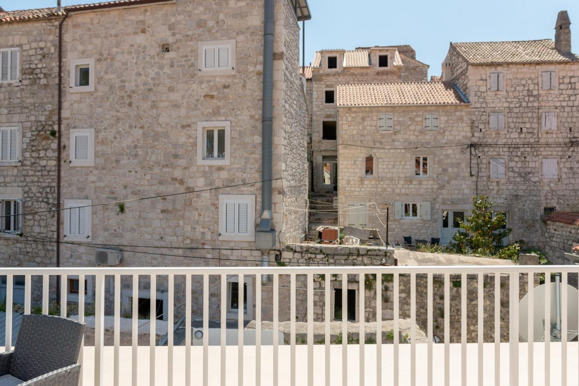 Apartments Villa Tudor Hvar Town Exterior photo