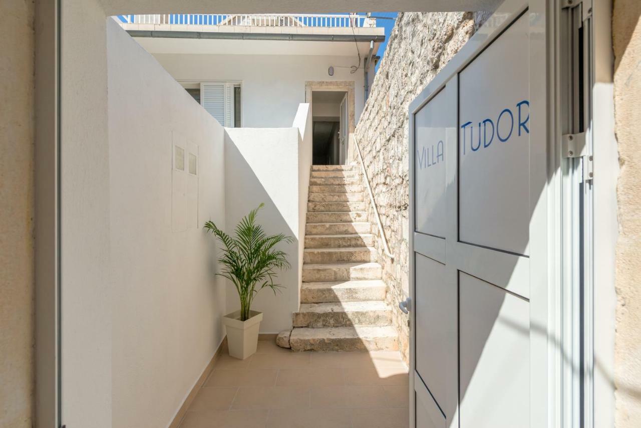 Apartments Villa Tudor Hvar Town Exterior photo